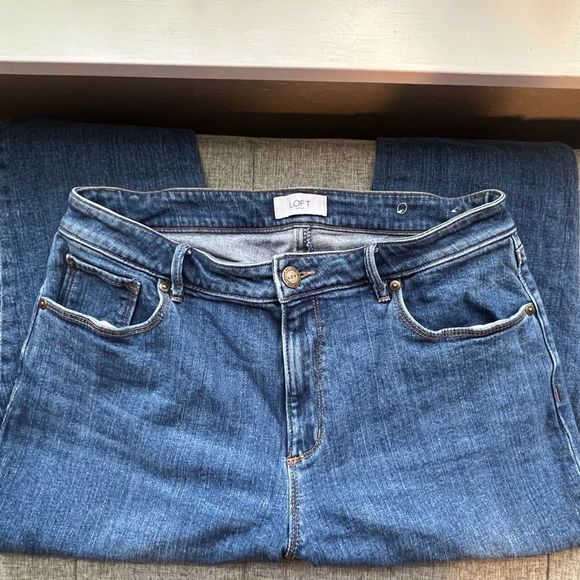 LOFT Denim - LOFT Curvy Skinny Crop with Frayed Hems Size 10